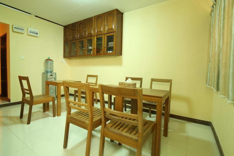 仰光 Hundred Moon酒店 外观 照片
